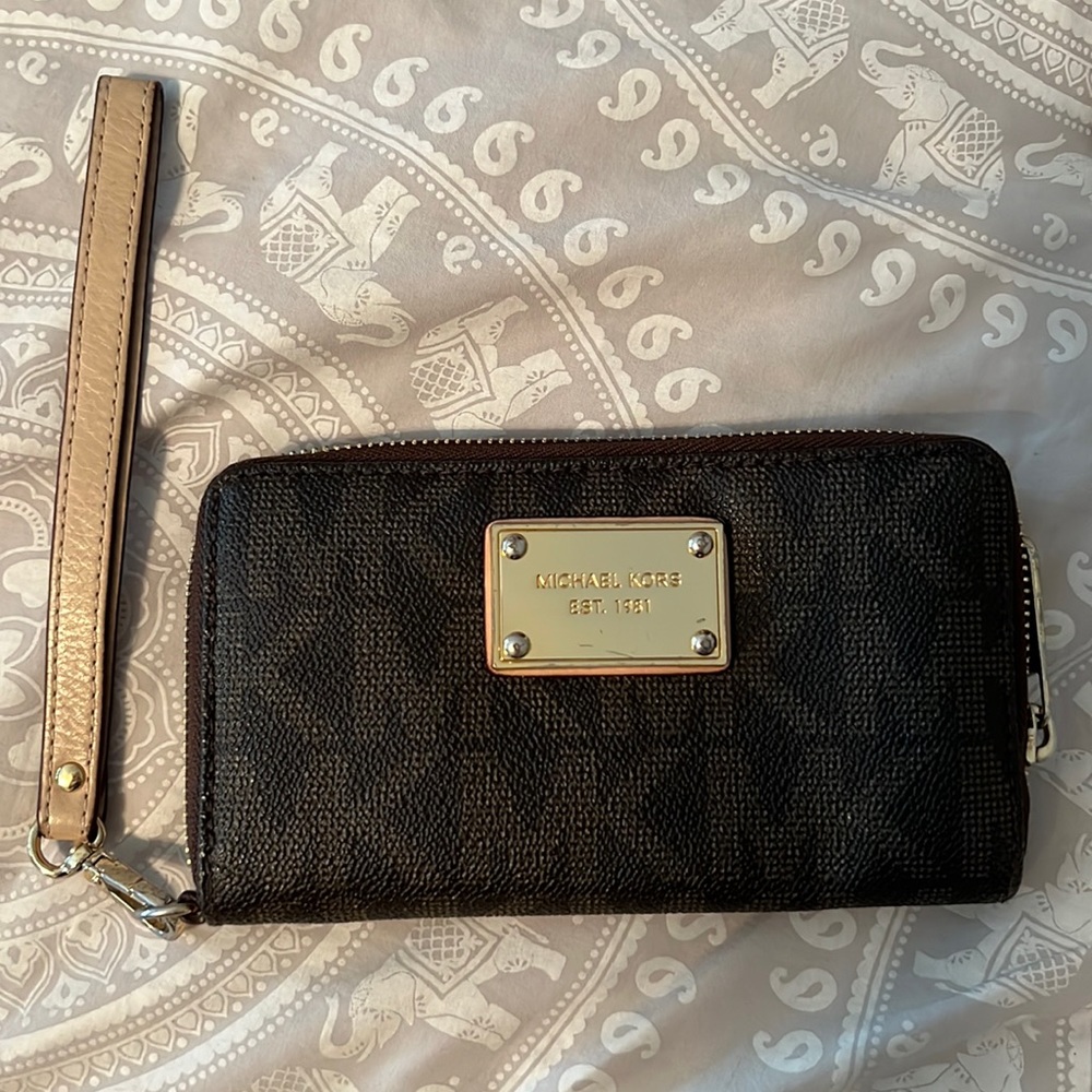 Michael Kors wallet
